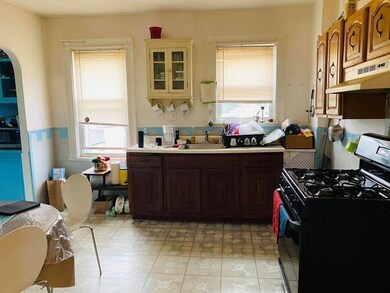 37 Henry St unit 2, Somerville, MA 02145 - photo 7