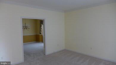 10008 Manor Place, Fairfax, VA 22032 - photo 5