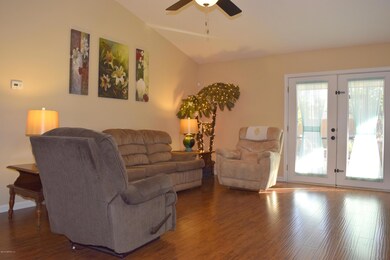 1207 Lamboll Ave, Jacksonville, FL 32205 - photo 6