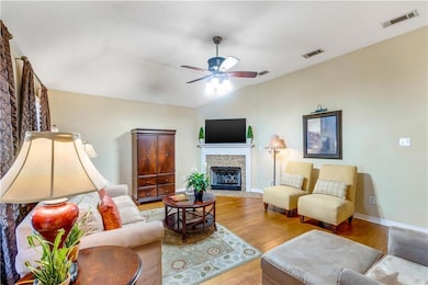 1312 Forest Cove Dr, Mobile, AL 36618 - photo 3