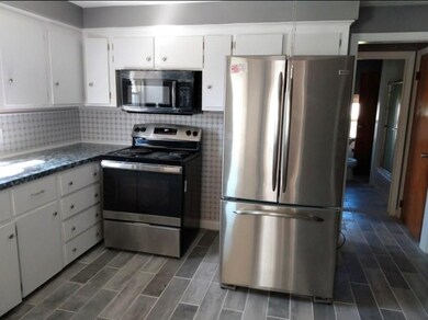 7 Starr St, Johnston, RI 02919 - photo 3