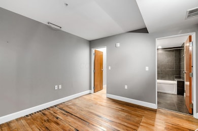 015_102 Columbus OH 43215 USA