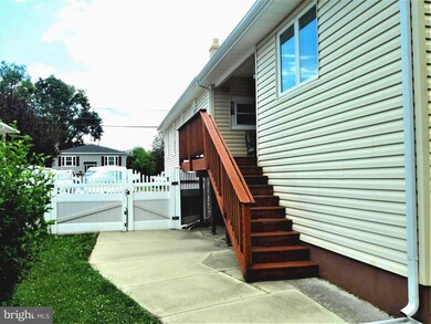 345 Spruce Ave, Maple Shade, NJ 08052 - photo 6