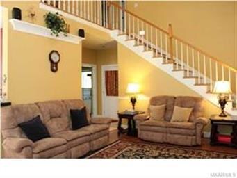 A second set of stairs leads to the private spaces
