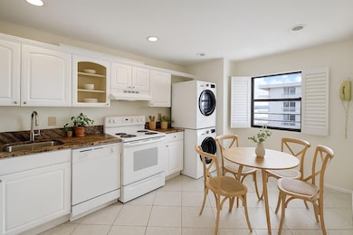 Pilot House Condominiums unit 907, Fort Lauderdale, FL 33308 - photo 3