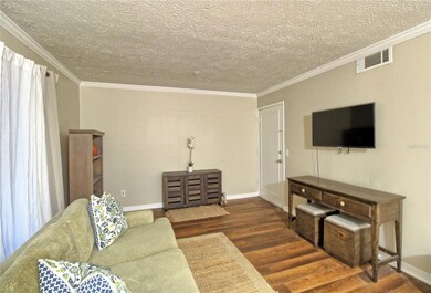 2519 Cedar Cypress Ct unit 102, Tampa, FL 33618 - photo 4