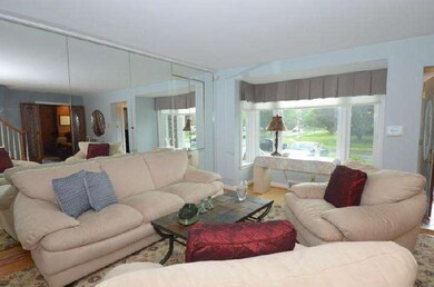 1615 Surrey Ln, Havertown, PA 19083 - photo 4