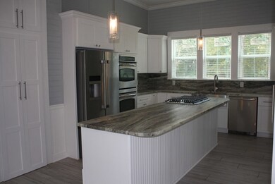 421 S Haugh Ave, Picayune, MS 39466 - photo 4