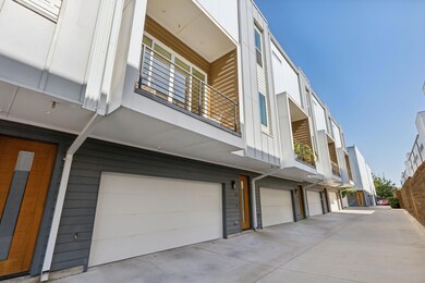3 story unit