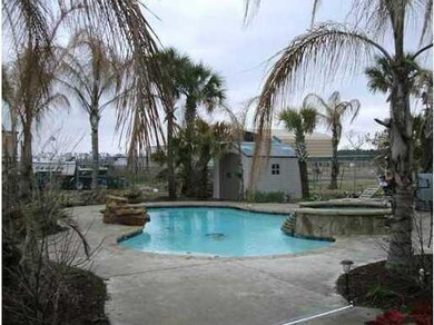 Swimming Pool/Hot Tub/Sauna.