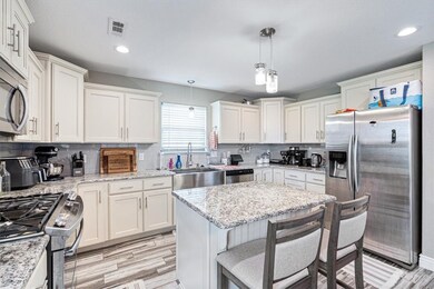 1001 Red Oak St, Elkins, AR 72727 - photo 5