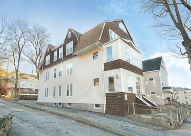 10 Sturgis St, Worcester, MA 01605 - photo 2