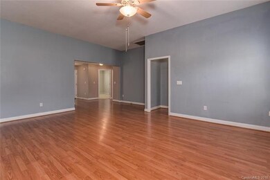 Nice laminate hardwood floors