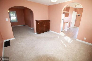 207 W Summit Ave, Shenandoah, IA 51601 - photo 7