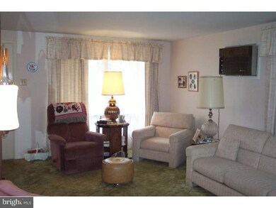 1547 Lakeside Rd, Pennsburg, PA 18073 - photo 3