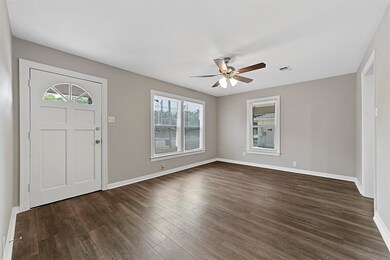 1505 Anthony St, Gainesville, TX 76240 - photo 5