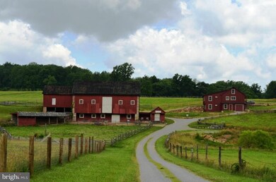 12717 Harpers Ferry Rd, Hillsboro, VA 20132 - photo 2