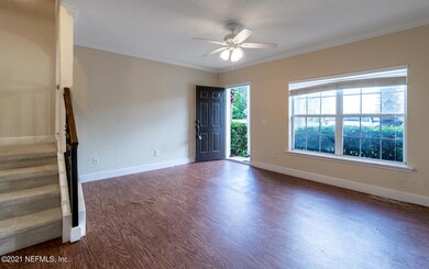 Living Rm b