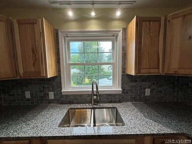 926 Gray St, Roanoke Rapids, NC 27870 - photo 5