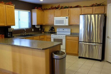 DSCF9048 (1) kitchen
