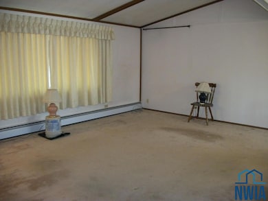 412 Spruce St, Aurelia, IA 51005 - photo 3