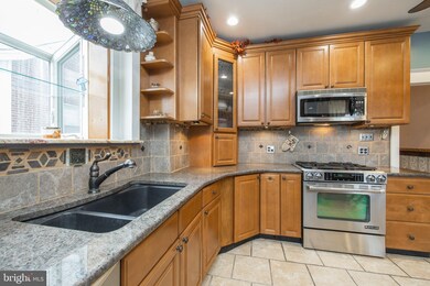 419 Derstine Ave, Lansdale, PA 19446 - photo 6