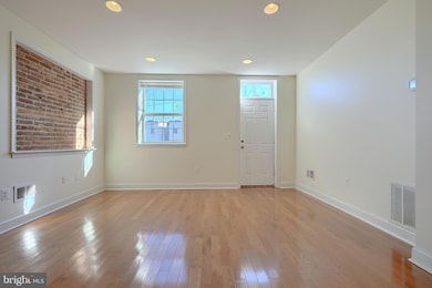 206 N Duncan St, Baltimore, MD 21231 - photo 6