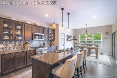 Kitchen with Breakfast Bar
