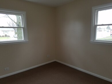 2133 Indian Rd, Waukegan, IL 60087 - photo 6