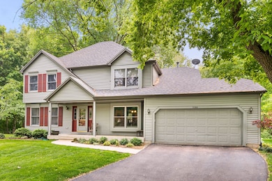 1144 Miller Ct, Batavia, IL 60510 - photo 2