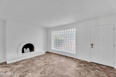 607 E Holmes Ave-04
