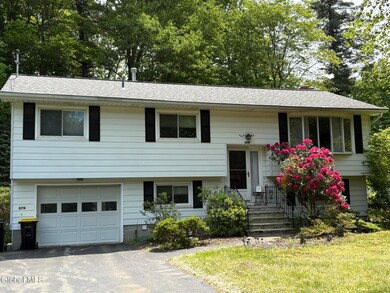 676 Pearse Rd, Schenectady, NY 12309 - photo 2