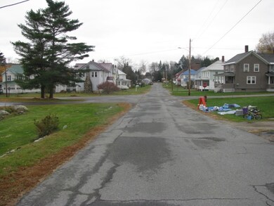 16 Jefferson Ave, Lunenburg, VT 05904 - photo 5