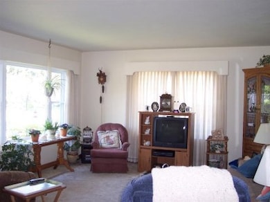 712 E Jefferson Ave, La Porte, IN 46350 - photo 2