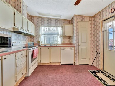 198 S Port Royal Ln, Apollo Beach, FL 33572 - photo 6