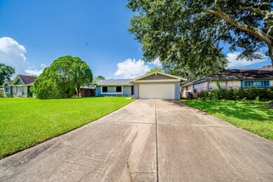 16930 Hibiscus Ln, Friendswood, TX 77546 - photo 3