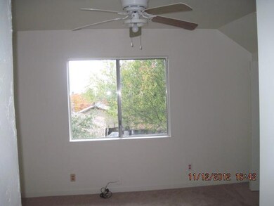 1174 NE 10th St, Grants Pass, OR 97526 - photo 7