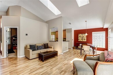 Great for Entertaining - Kitchen Open to Family Ro
