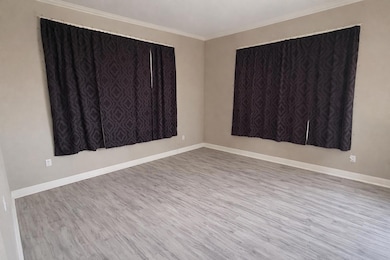 2410 Fisher St unit 2414, Plainview, TX 79072 - photo 2