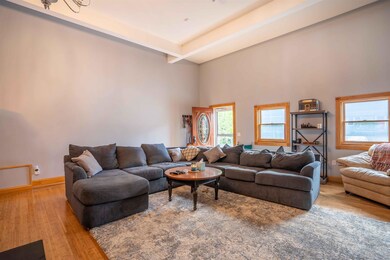 14 Lamprey St, Newmarket, NH 03857 - photo 2