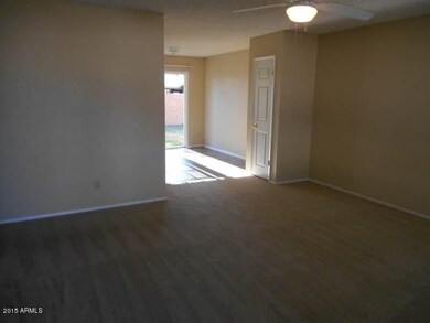 living room_1444334413947_7