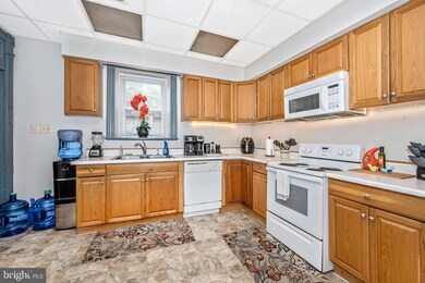 22 East Ave, Hagerstown, MD 21740 - photo 3