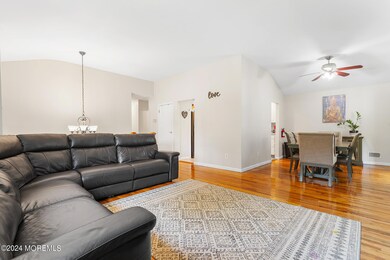 26 Piney Branch Rd-East Windsor-NJ-11