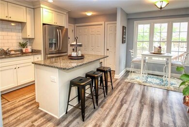 803 Thompson Ave, West Point, VA 23181 - photo 4