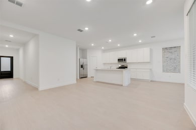 2013 Nokota Pkwy, Providence Village, TX 76227 - photo 4