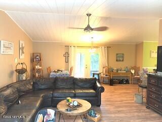Family room 1