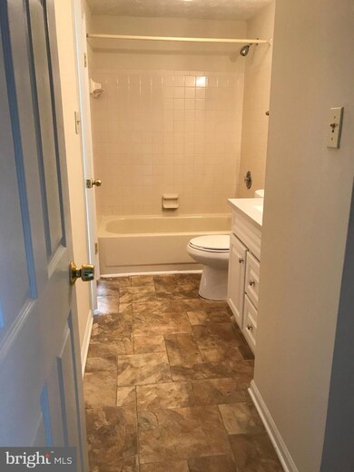 1208 Valley Leaf Ct, Edgewood, MD 21040 - photo 5