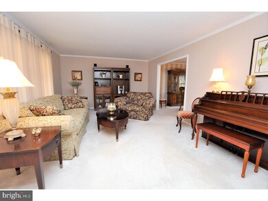 16 Wethersfield Dr, Medford, NJ 08055 - photo 4