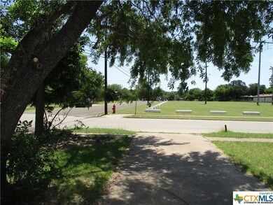 602 Kate St, Copperas Cove, TX 76522 - photo 4