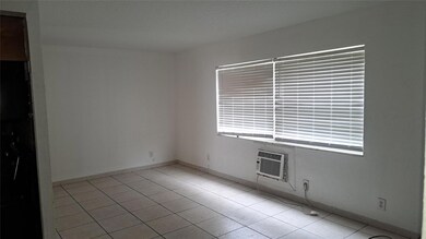 925 S K St unit 4, Lake Worth, FL 33460 - photo 2